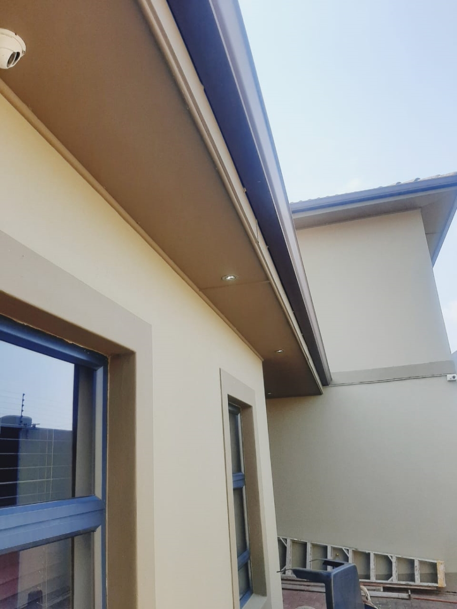 7 Bedroom Property for Sale in Amalinda Eastern Cape